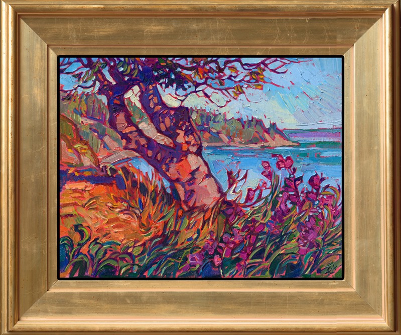 Standing on the northern coast of Washington, I found this beautiful scene of a curving coastline and flowering sweet peas. The brush strokes are thick and impressionistic, capturing the landscape's transient beauty and light.